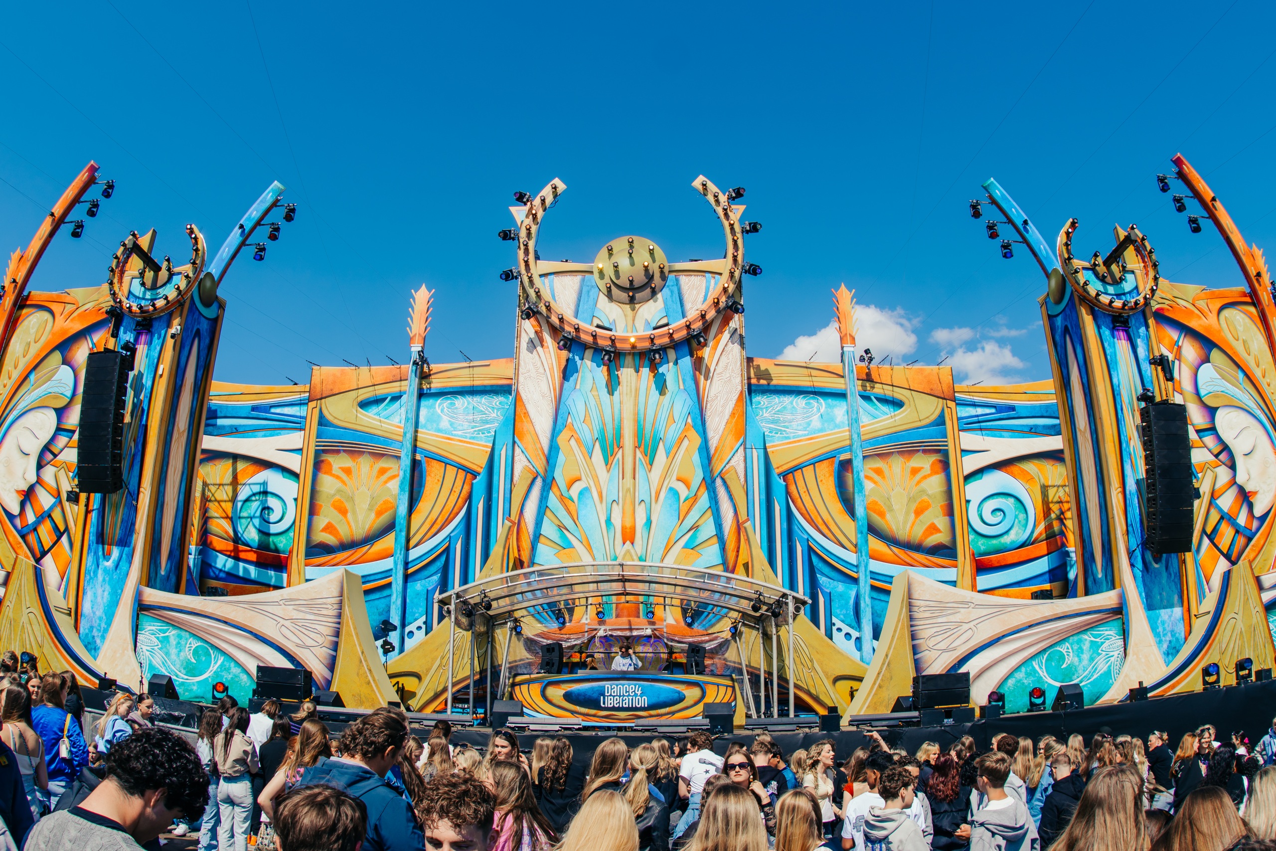 250505124616-HELEENDULI-06385-HR